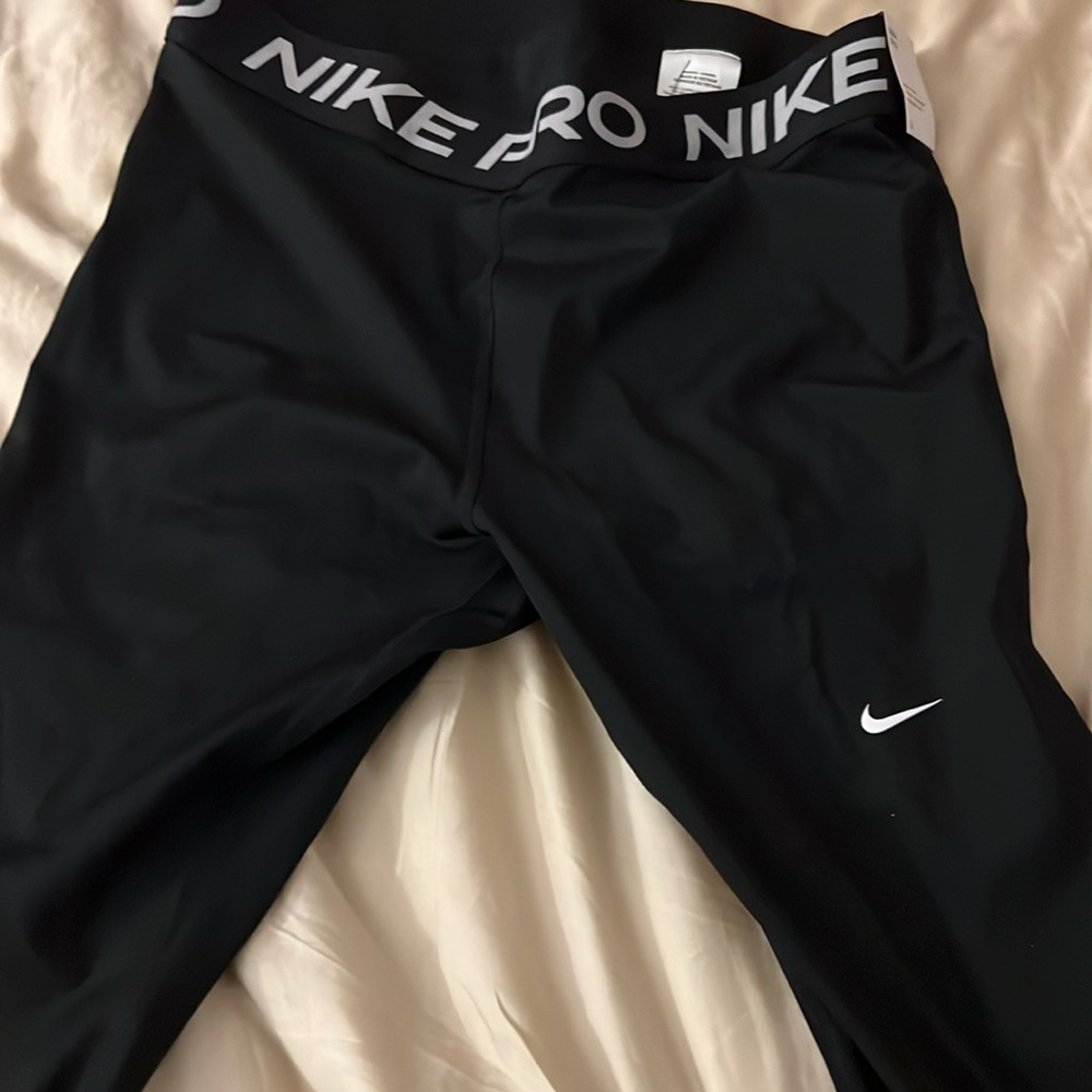 Moving sale! Nike Pro pants